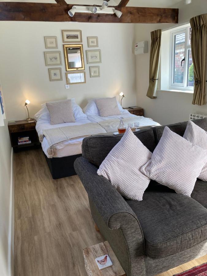 Hunters Moon B&B Tidworth Εξωτερικό φωτογραφία