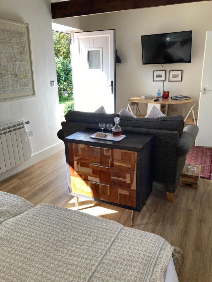 Hunters Moon B&B Tidworth Εξωτερικό φωτογραφία